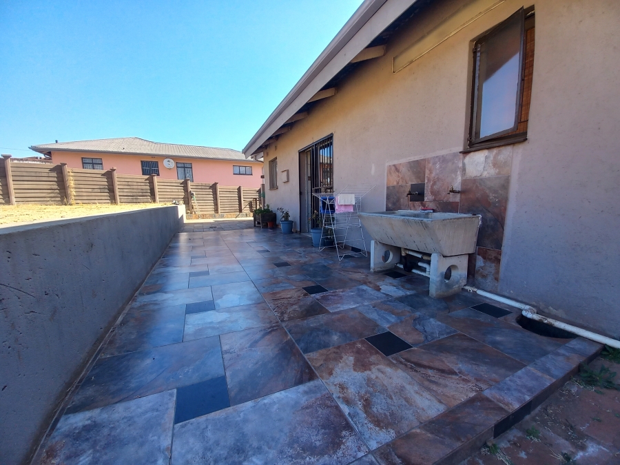 3 Bedroom Property for Sale in Kwaggasrand Gauteng