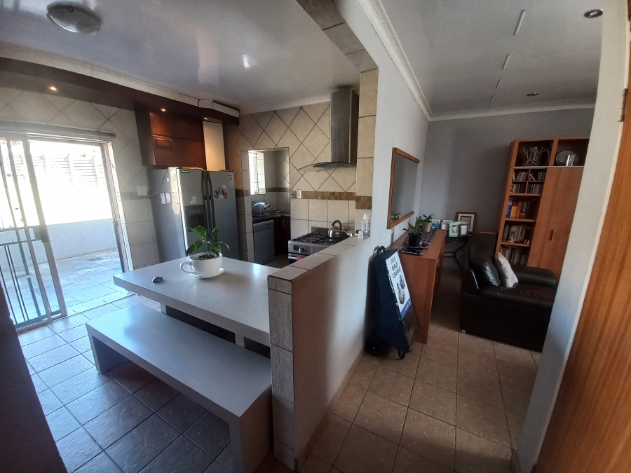 3 Bedroom Property for Sale in Kwaggasrand Gauteng