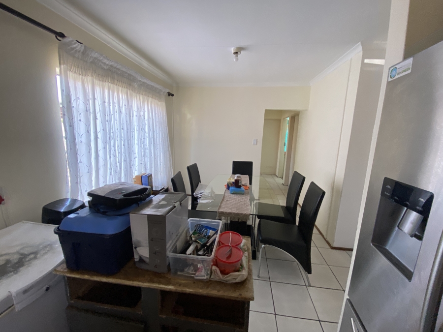 3 Bedroom Property for Sale in Rosslyn Gauteng