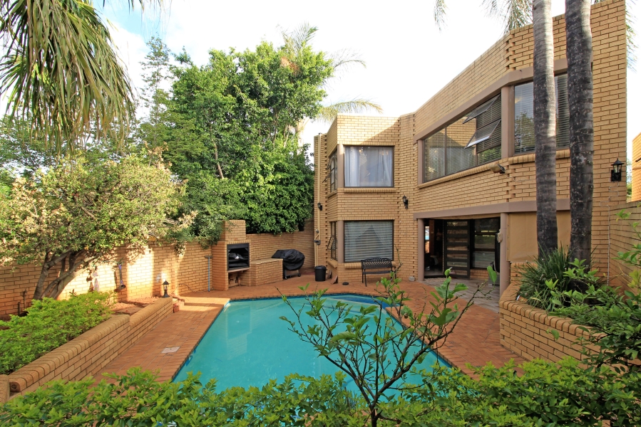 4 Bedroom Property for Sale in Halfway Gardens Gauteng