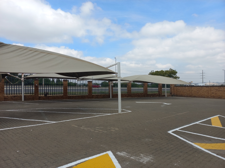 To Let commercial Property for Rent in Halfway House Gauteng