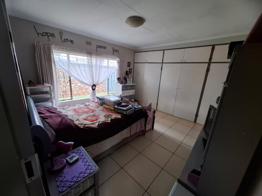 4 Bedroom Property for Sale in Sinoville Gauteng