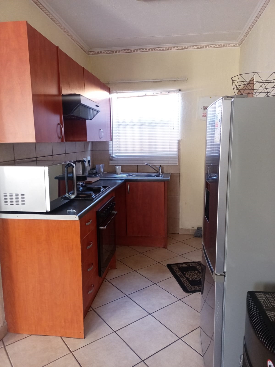 2 Bedroom Property for Sale in Krugersrus Gauteng