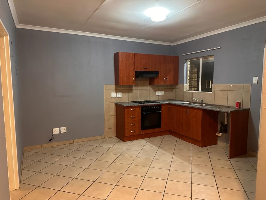 2 Bedroom Property for Sale in Krugersrus Gauteng