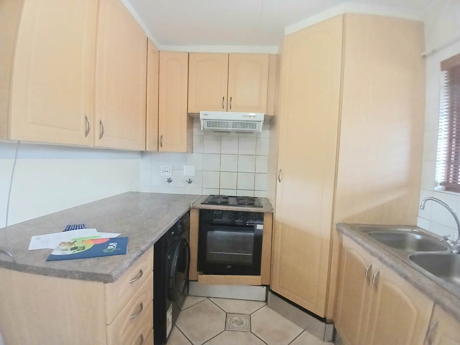 2 Bedroom Property for Sale in Dowerglen Ext 4 Gauteng