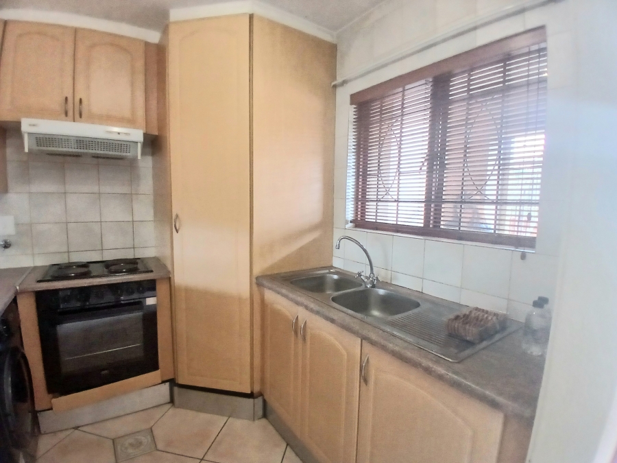 2 Bedroom Property for Sale in Dowerglen Ext 4 Gauteng