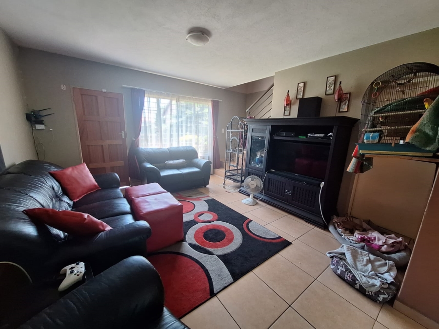 2 Bedroom Property for Sale in Annlin Gauteng