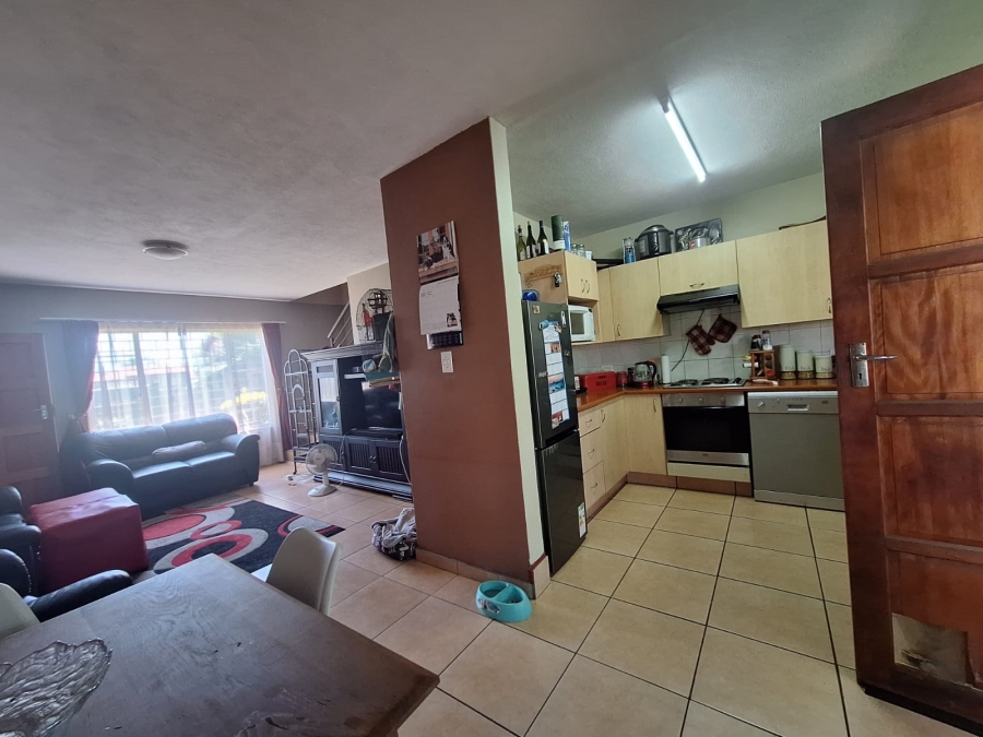 2 Bedroom Property for Sale in Annlin Gauteng