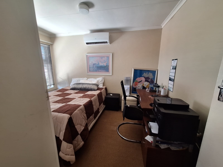 2 Bedroom Property for Sale in Annlin Gauteng