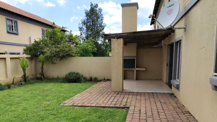 To Let 3 Bedroom Property for Rent in Annlin Gauteng