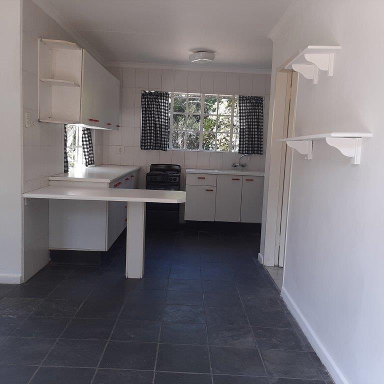 To Let 1 Bedroom Property for Rent in Lyndhurst Gauteng