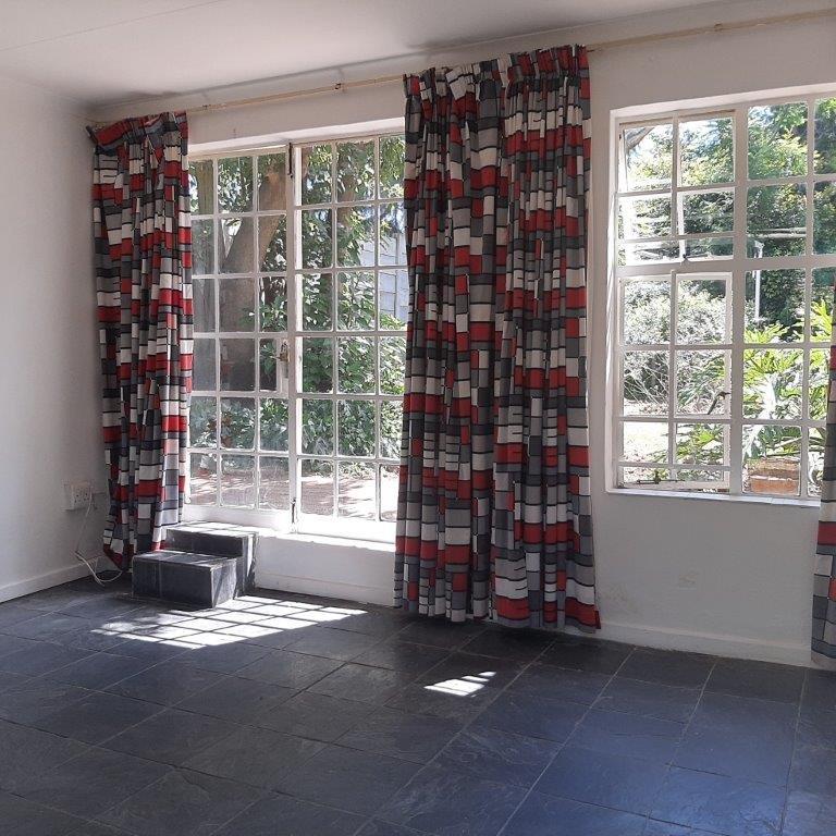 To Let 1 Bedroom Property for Rent in Lyndhurst Gauteng