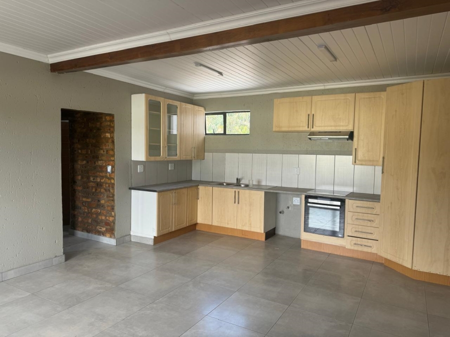 To Let 2 Bedroom Property for Rent in Sonneveld Gauteng