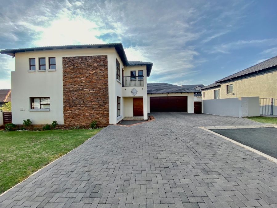 3 Bedroom Property for Sale in Amberfield Gauteng