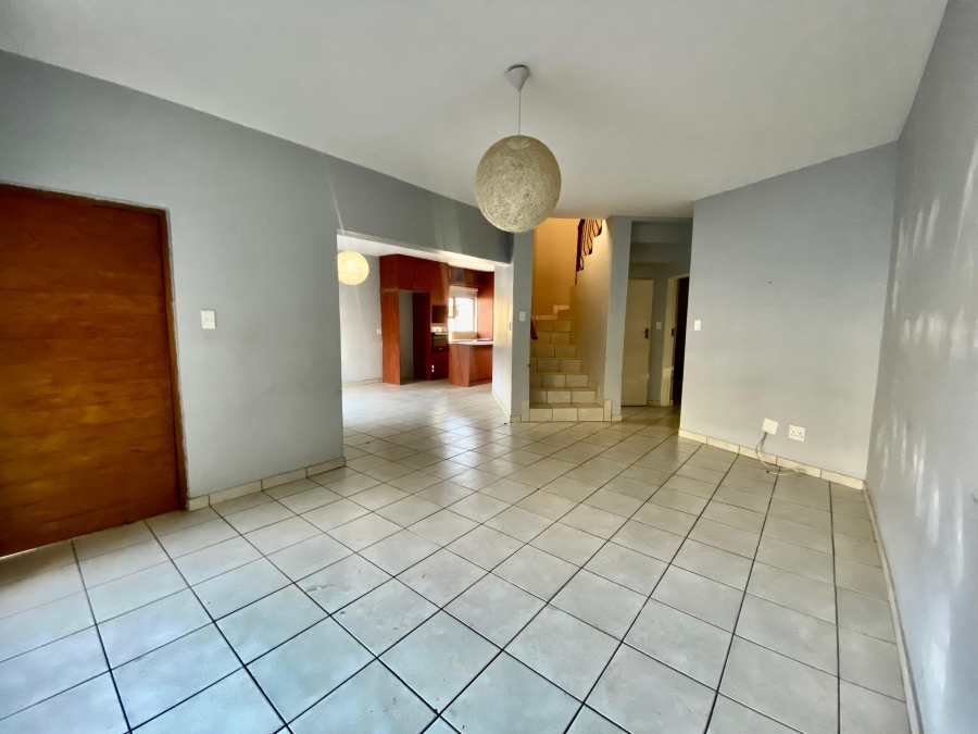 3 Bedroom Property for Sale in Amberfield Gauteng