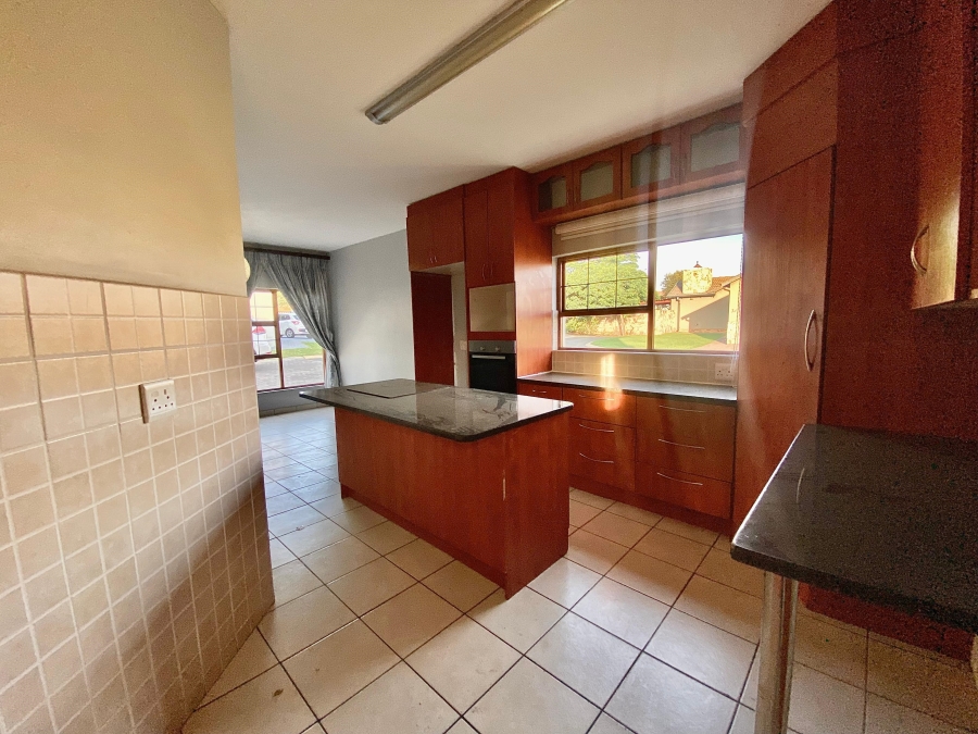 3 Bedroom Property for Sale in Amberfield Gauteng