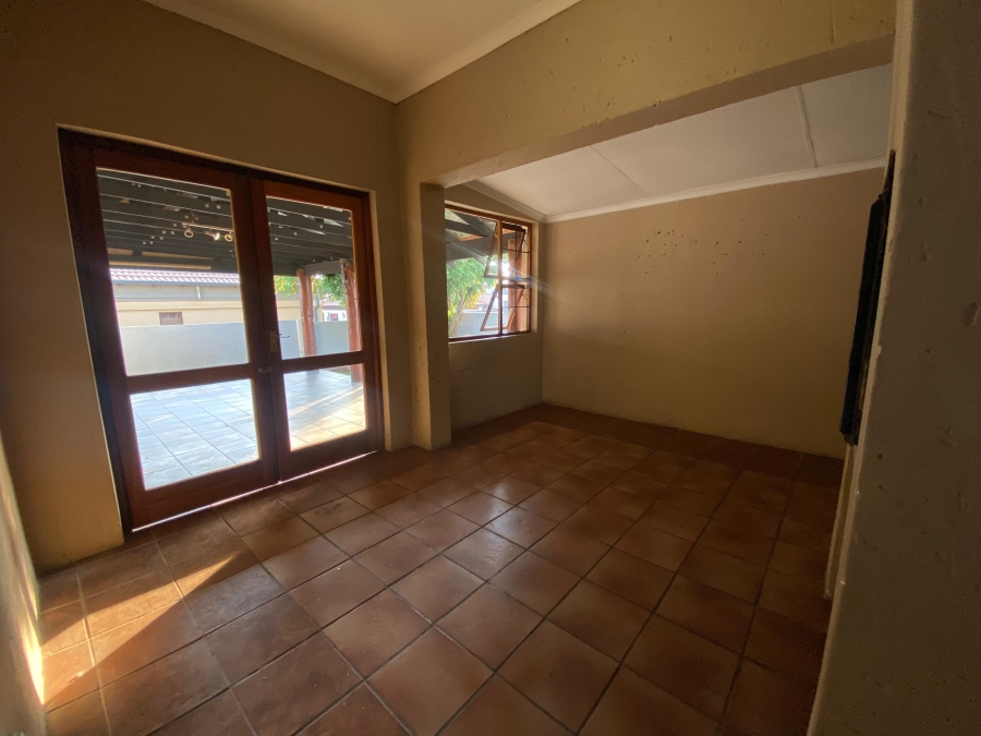 3 Bedroom Property for Sale in Amberfield Gauteng