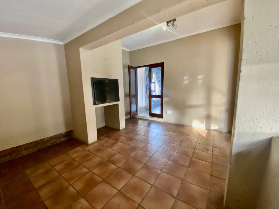 3 Bedroom Property for Sale in Amberfield Gauteng