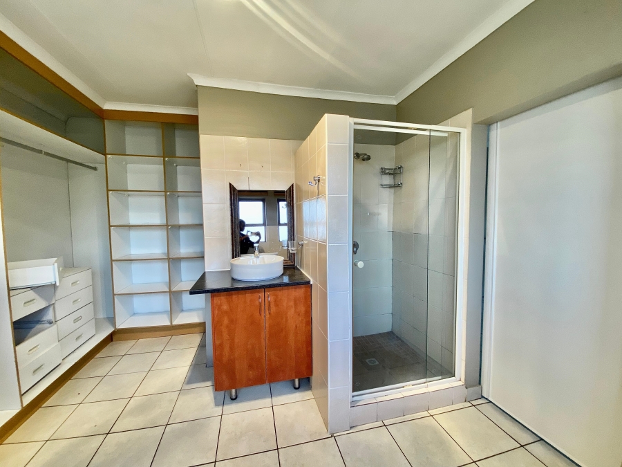 3 Bedroom Property for Sale in Amberfield Gauteng