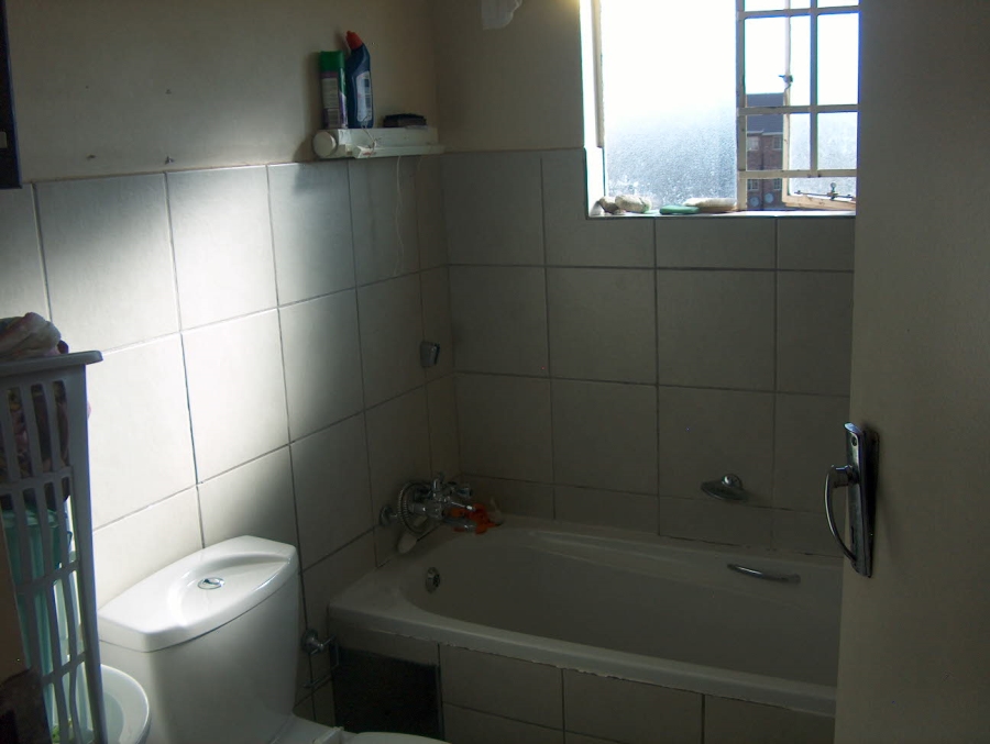 To Let 2 Bedroom Property for Rent in Kempton Park Central Gauteng