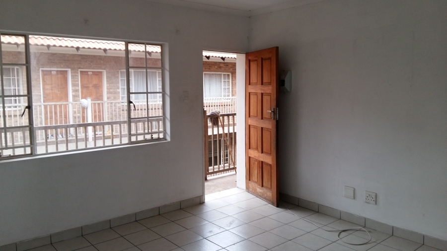 To Let 2 Bedroom Property for Rent in Kempton Park Central Gauteng