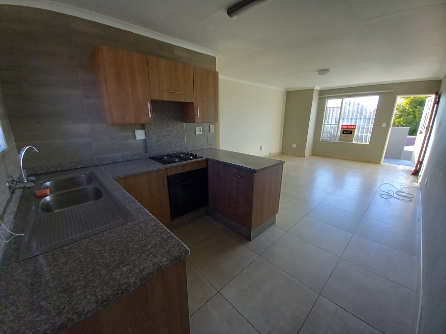 2 Bedroom Property for Sale in Glen Marais Gauteng