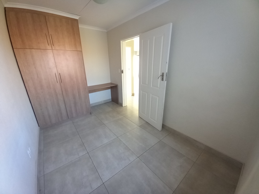 2 Bedroom Property for Sale in Glen Marais Gauteng