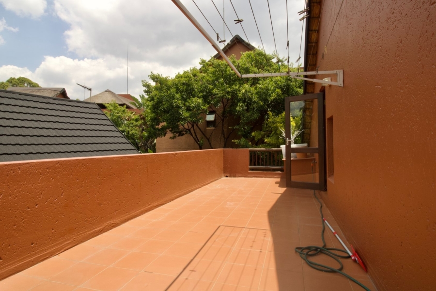 2 Bedroom Property for Sale in Magaliessig Gauteng