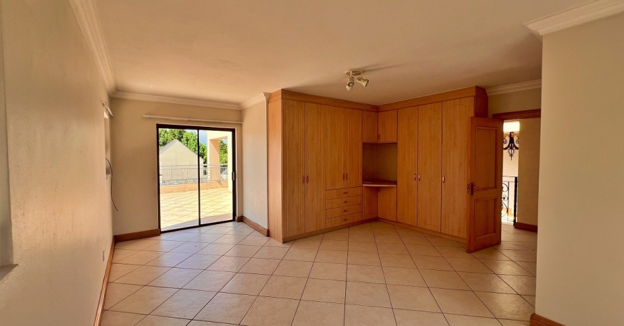 To Let 4 Bedroom Property for Rent in Dainfern Golf Estate Gauteng