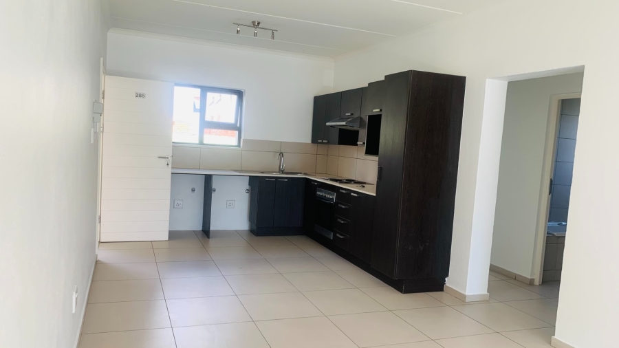 To Let 2 Bedroom Property for Rent in Fourways Gauteng