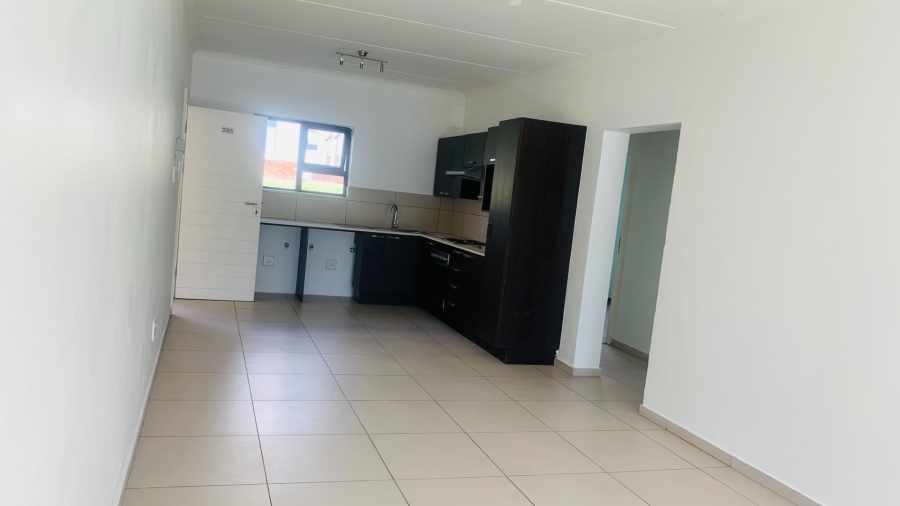 To Let 2 Bedroom Property for Rent in Fourways Gauteng