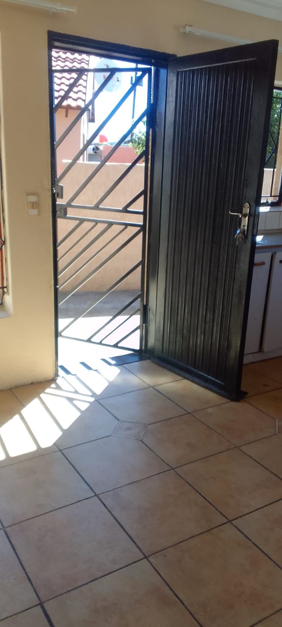 To Let 2 Bedroom Property for Rent in Dobsonville Ext 3 Gauteng