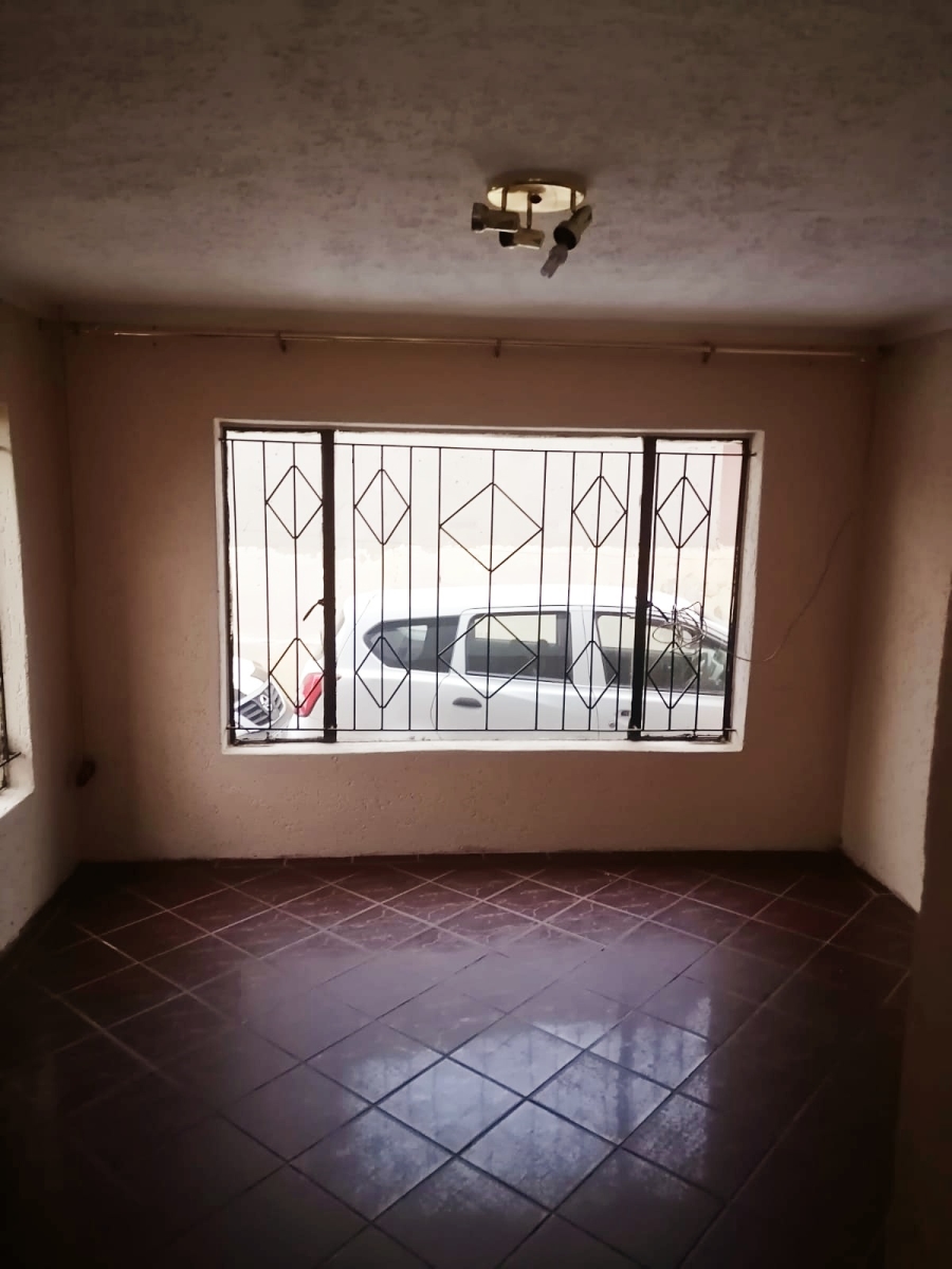 To Let 2 Bedroom Property for Rent in Dobsonville Ext 3 Gauteng