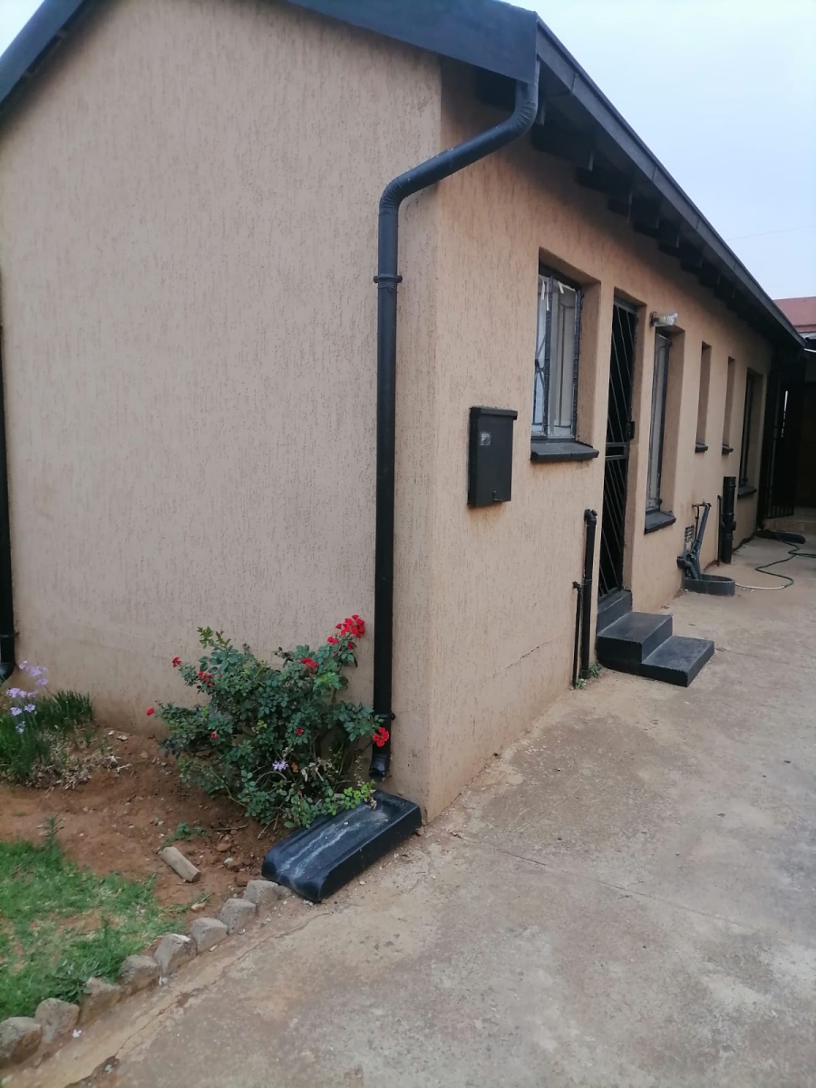 To Let 2 Bedroom Property for Rent in Dobsonville Ext 3 Gauteng