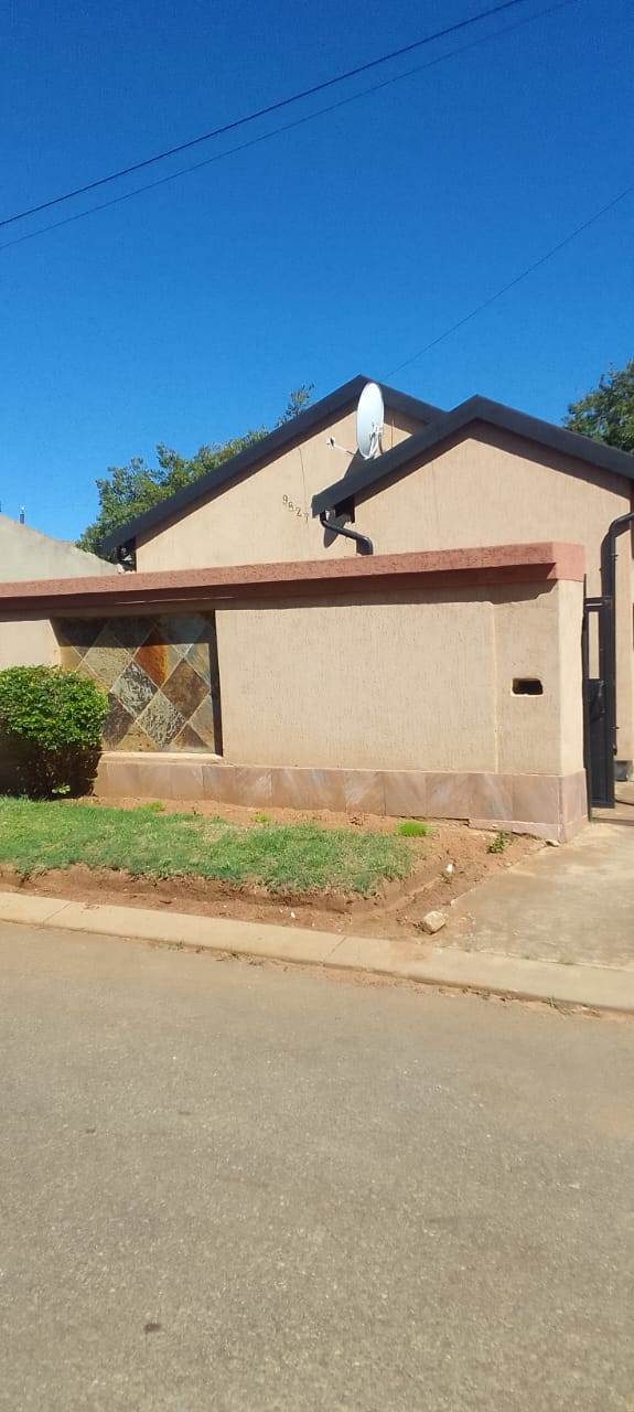 To Let 2 Bedroom Property for Rent in Dobsonville Ext 3 Gauteng