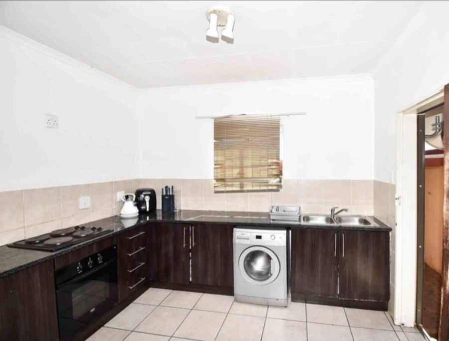 2 Bedroom Property for Sale in North Riding AH Gauteng