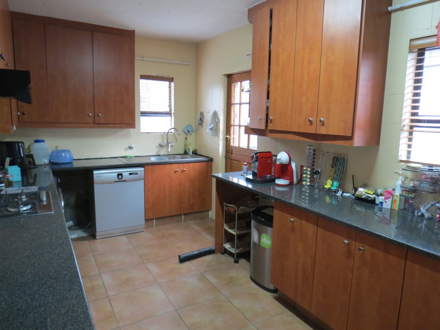 3 Bedroom Property for Sale in Greenstone Hill Gauteng