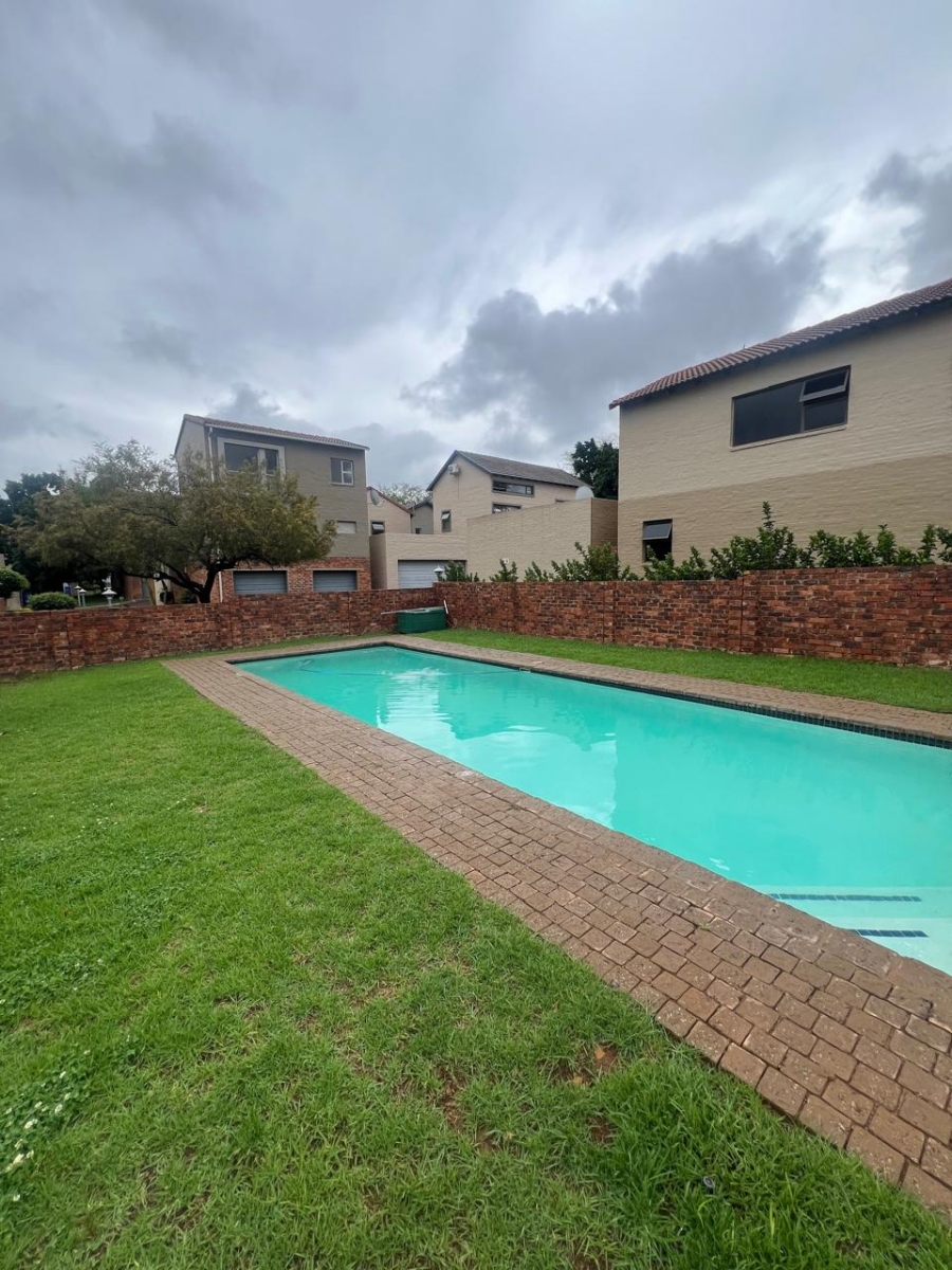 To Let 2 Bedroom Property for Rent in Olympus AH Gauteng