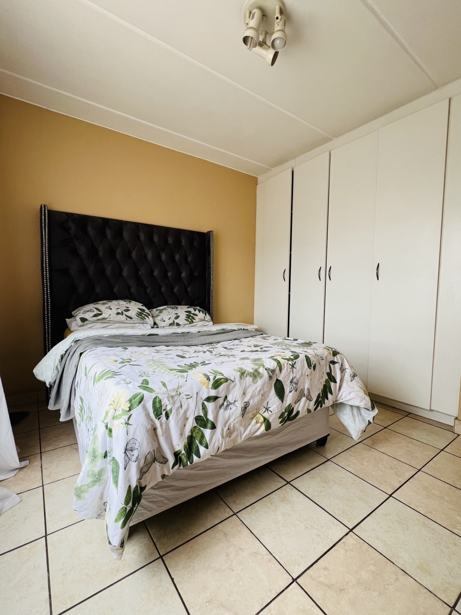 To Let 1 Bedroom Property for Rent in Honeydew Gauteng