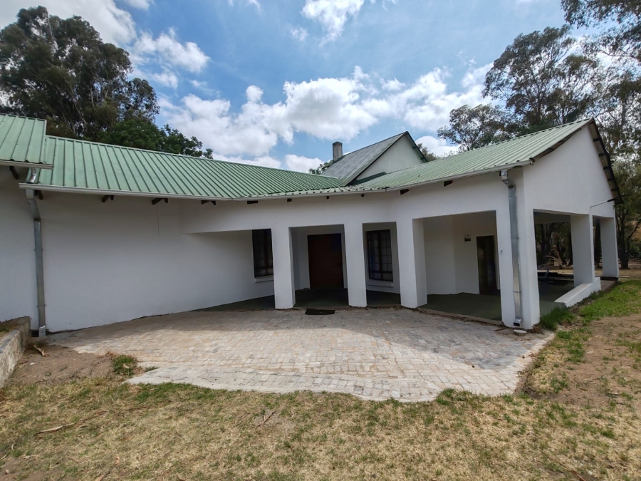 5 Bedroom Property for Sale in President Park Gauteng