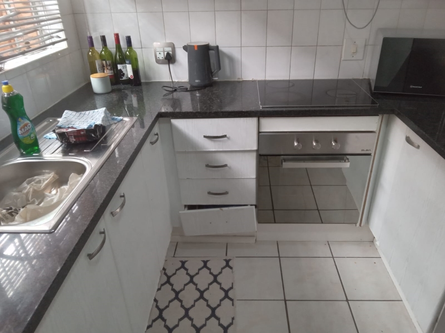 3 Bedroom Property for Sale in Noordwyk Gauteng