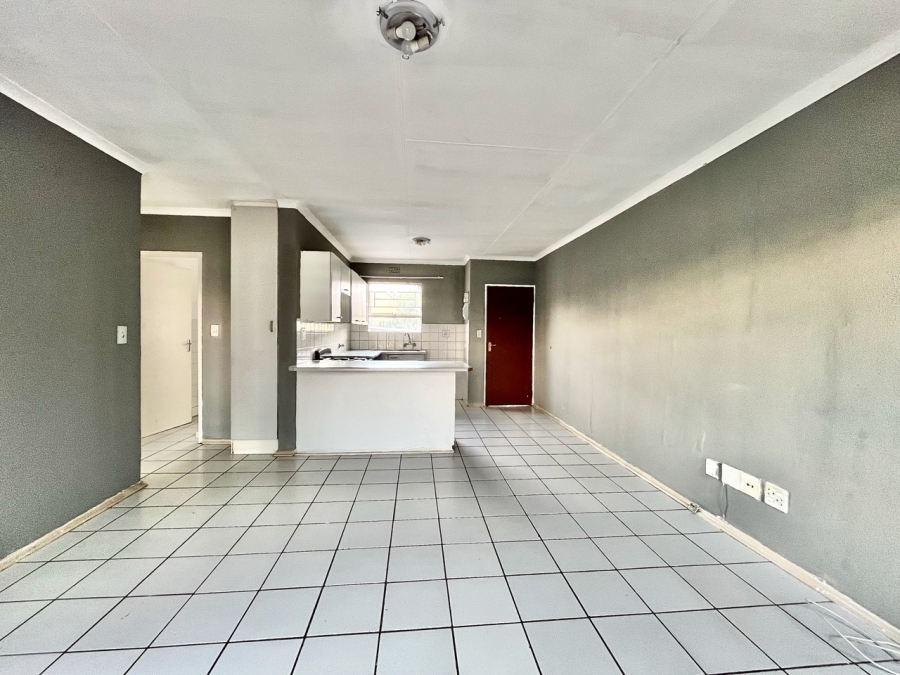 To Let 3 Bedroom Property for Rent in Vorna Valley Gauteng