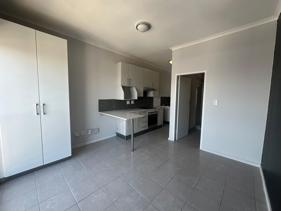 To Let 0 Bedroom Property for Rent in Grand Central Gauteng