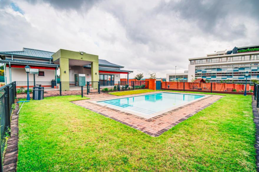 To Let 2 Bedroom Property for Rent in Modderfontein Gauteng