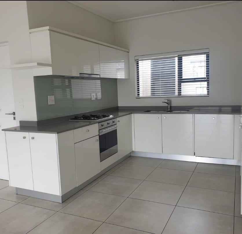 To Let 3 Bedroom Property for Rent in Waterfall Gauteng