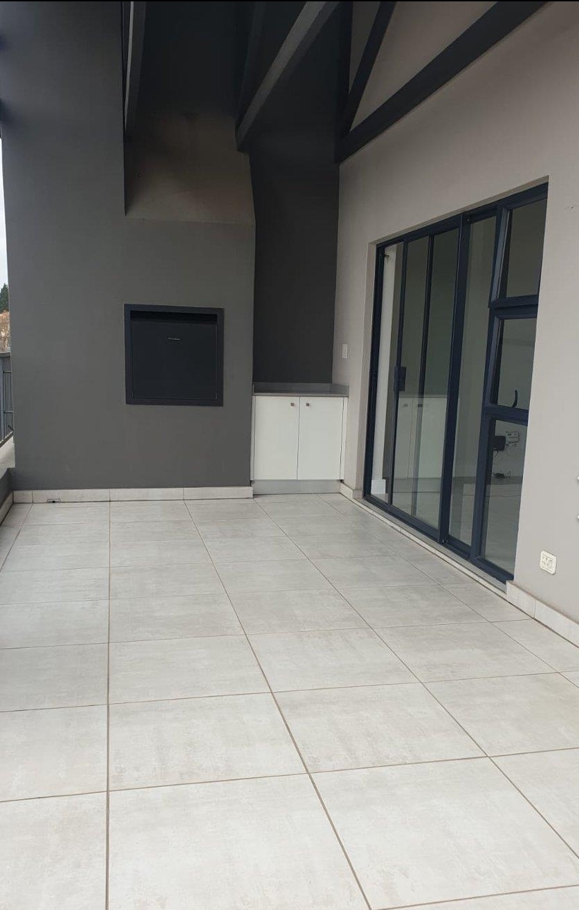 To Let 3 Bedroom Property for Rent in Waterfall Gauteng