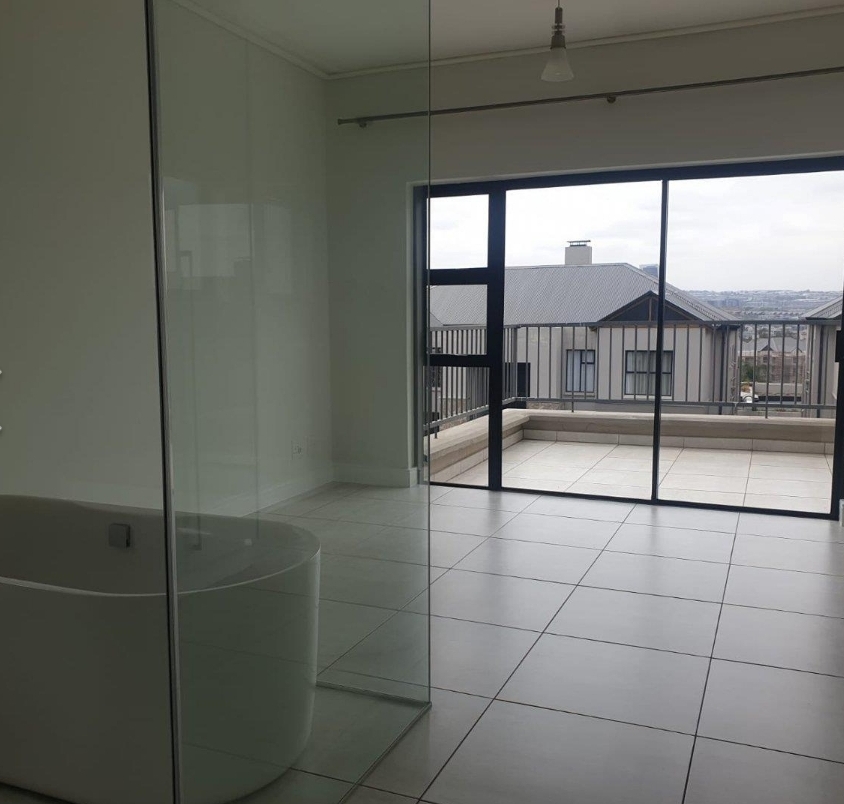 To Let 3 Bedroom Property for Rent in Waterfall Gauteng