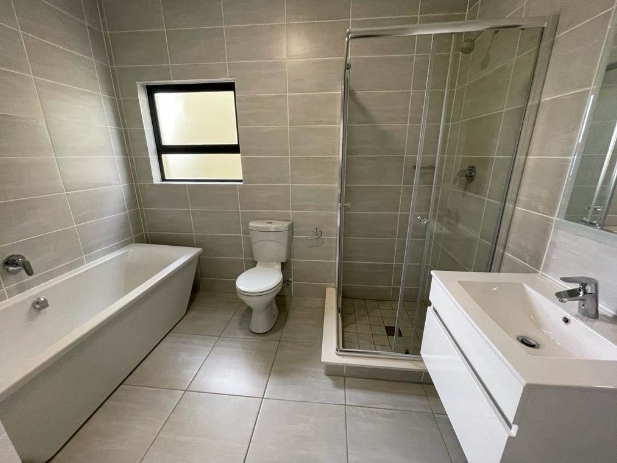 To Let 1 Bedroom Property for Rent in Waterfall Gauteng