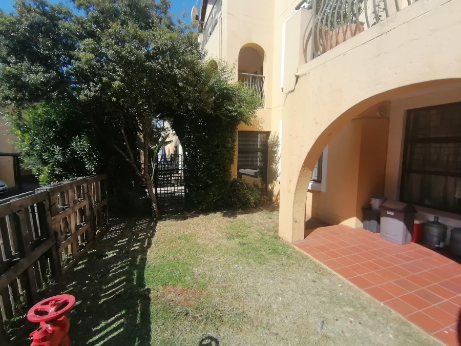 To Let 1 Bedroom Property for Rent in Noordhang Gauteng