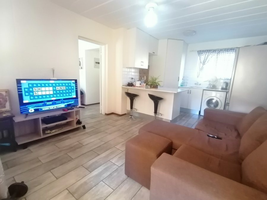 To Let 1 Bedroom Property for Rent in Noordhang Gauteng